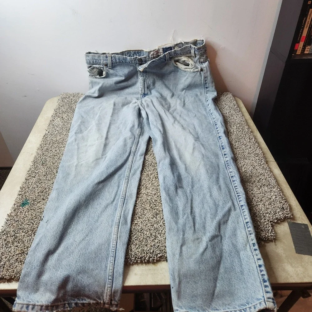 Levi‎ Strauss Signature 540 Relaxed Fit Light Wash Distressed Blue Jeans 38x31